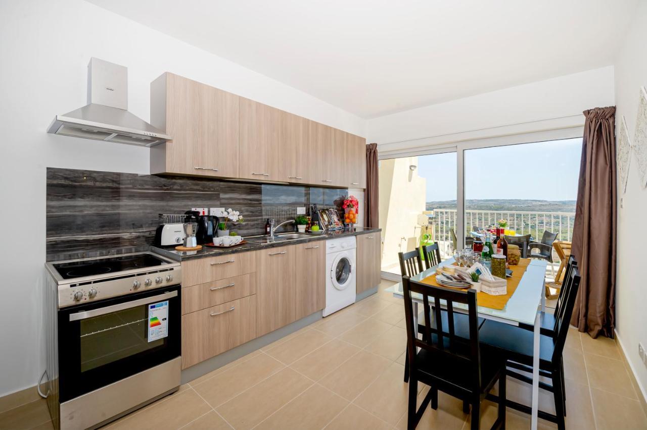 Summer Breeze Apartment With Terrace With Panoramic Views - By Getawaysmalta 멜리에하 외부 사진