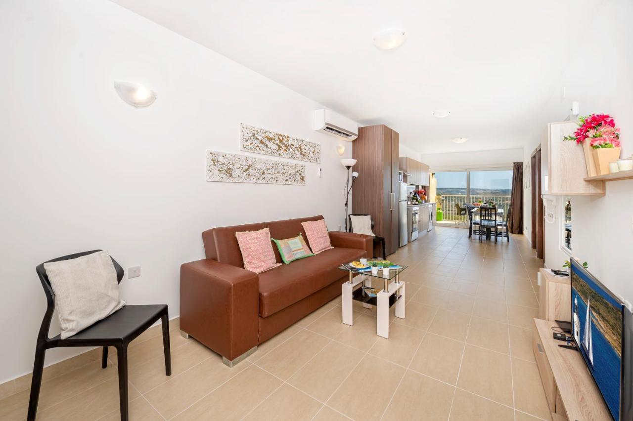 Summer Breeze Apartment With Terrace With Panoramic Views - By Getawaysmalta 멜리에하 외부 사진