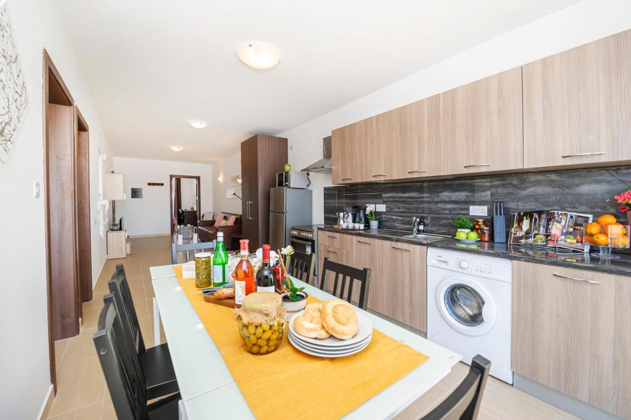 Summer Breeze Apartment With Terrace With Panoramic Views - By Getawaysmalta 멜리에하 외부 사진