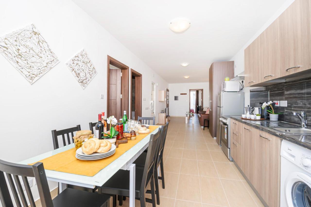 Summer Breeze Apartment With Terrace With Panoramic Views - By Getawaysmalta 멜리에하 외부 사진