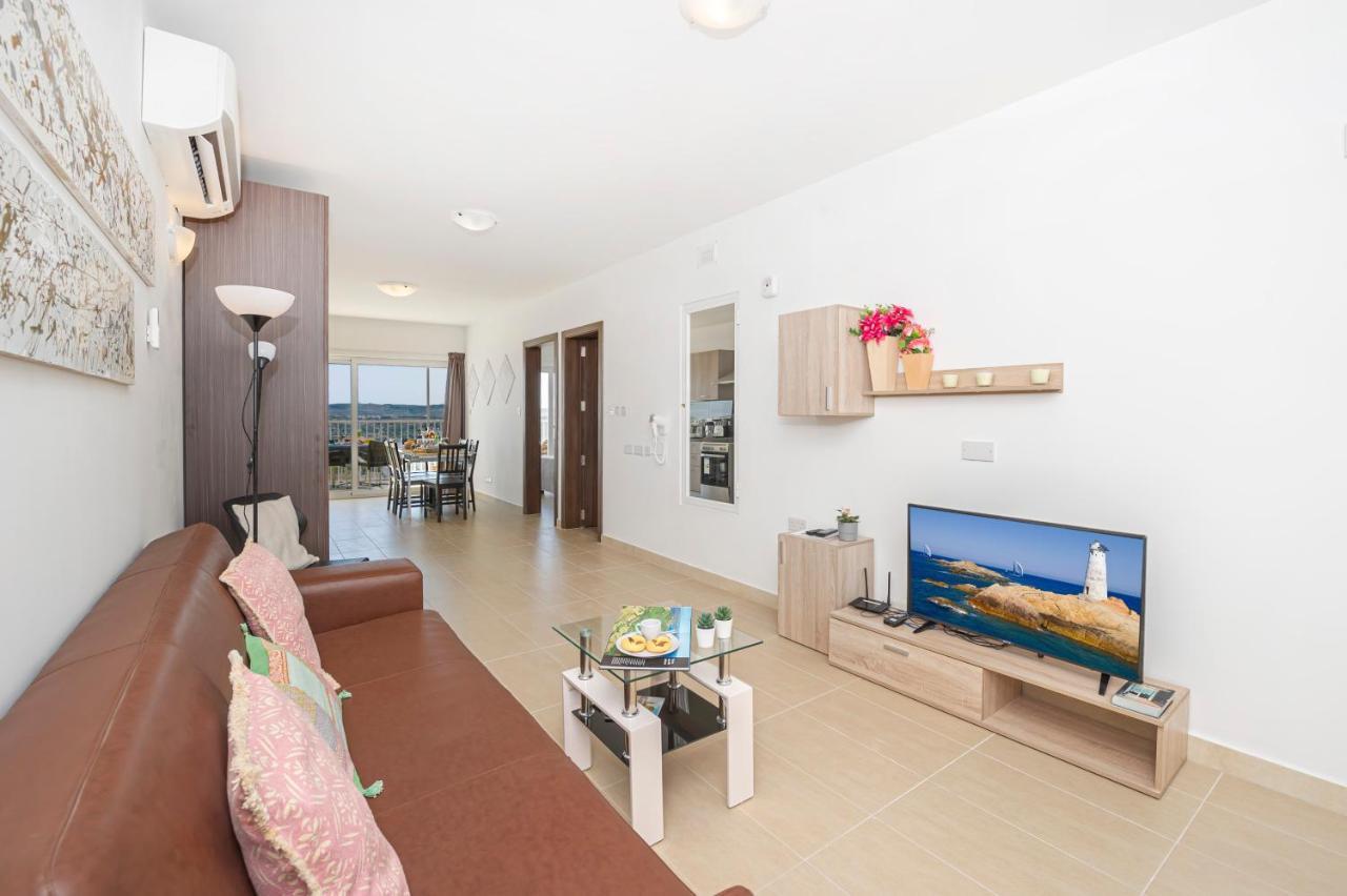 Summer Breeze Apartment With Terrace With Panoramic Views - By Getawaysmalta 멜리에하 외부 사진